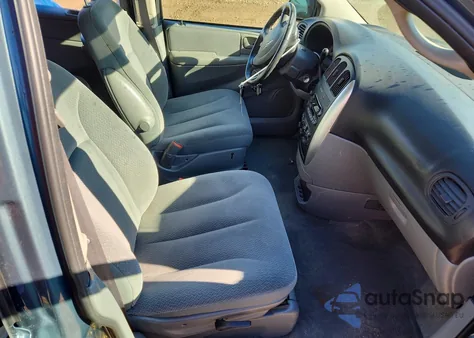 2005 Chrysler Town & Country Touring z USA, uszkodzony, nr VIN 2C4GP54L25R391189